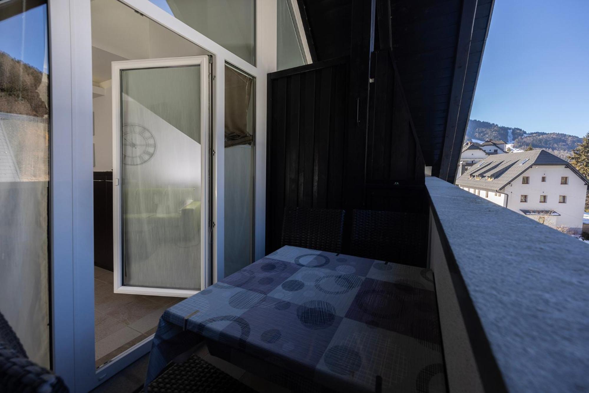 Trio Apartment